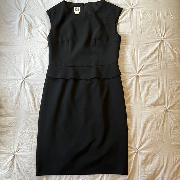 Anne Klein Dresses & Skirts - Anne Klein Black Fitted Dress